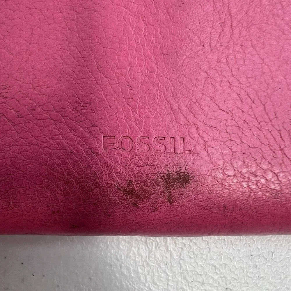 Fossil Pink Pebbled Leather Zip Around Wallet‎ Pockets Card Slots Pocketbook